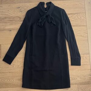 RW&CO. Black Long-Sleeve Tie-Neck Shift Dress
